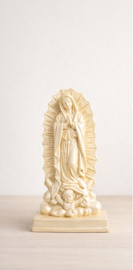 Virgen Mantra en Cerámica
