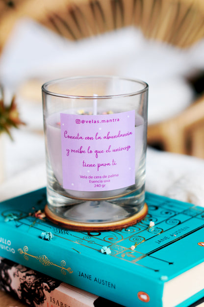 Velas Aromáticas Florales en esencia Uva - Color Lila